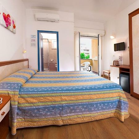 Hotel Alba Serena Misano Adriatico Εξωτερικό φωτογραφία