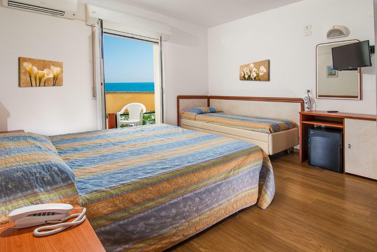 Hotel Alba Serena Misano Adriatico Εξωτερικό φωτογραφία